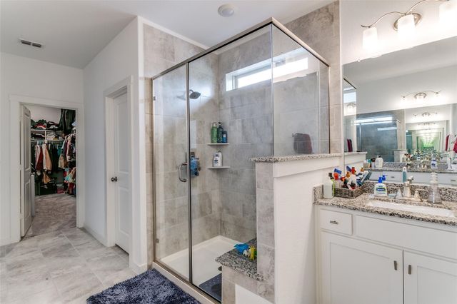 2732 Vista Park Lane, Lewisville, TX 75067