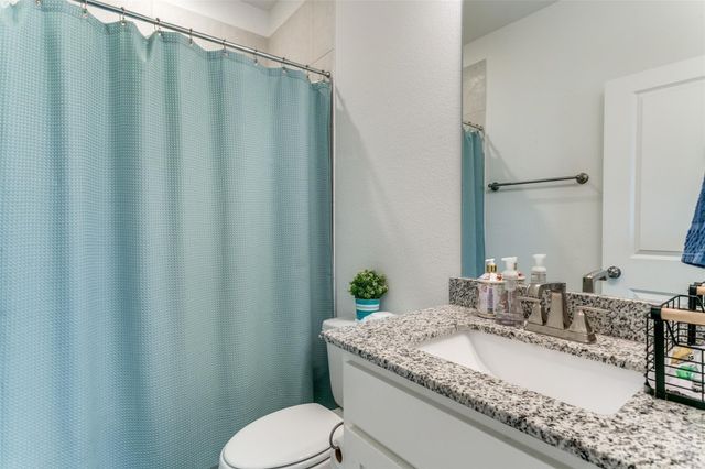 2732 Vista Park Lane, Lewisville, TX 75067