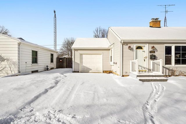 7108 Pershing BOULEVARD, Kenosha, WI 53142
