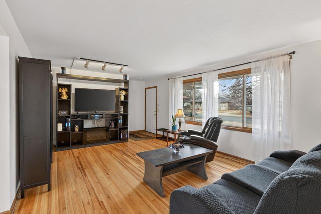 2700 64th Avenue N, Brooklyn Center, MN 55430