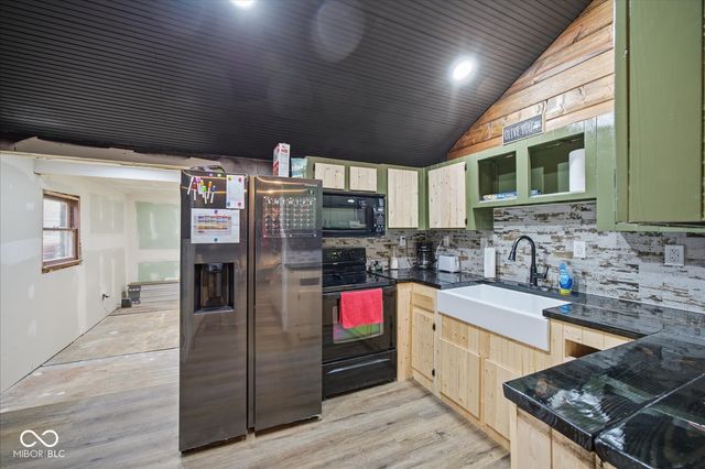 9144 S Geneva Main Street, Flat Rock, IN 47234