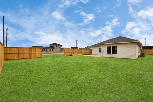 1148 Road 5102, Cleveland, TX 77327