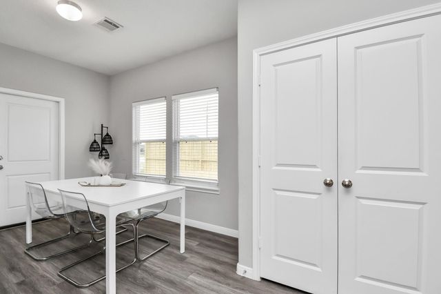 1148 Road 5102, Cleveland, TX 77327