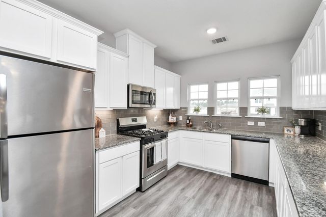 1148 Road 5102, Cleveland, TX 77327