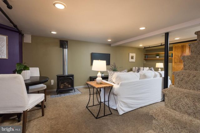 809 TRED AVON RD, Baltimore, MD 21212