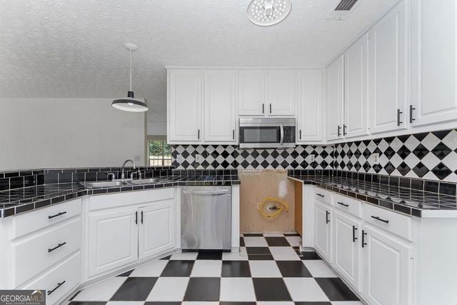 7790 Wethersfield Drive, Jonesboro, GA 30236