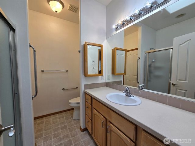 811 W 8th St, Port Angeles, WA 98363