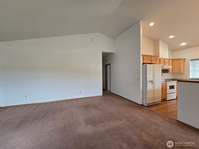 811 W 8th St, Port Angeles, WA 98363