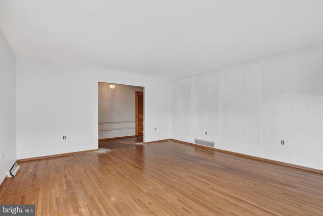 913 GOBIN STREET, Carlisle, PA 17013