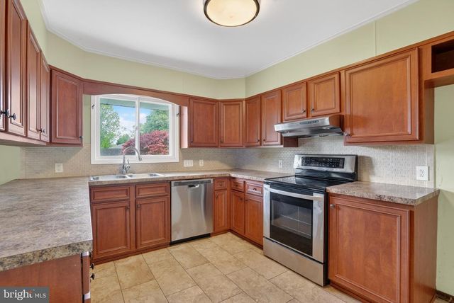 913 GOBIN STREET, Carlisle, PA 17013