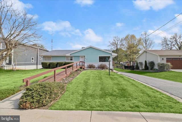 913 GOBIN STREET, Carlisle, PA 17013