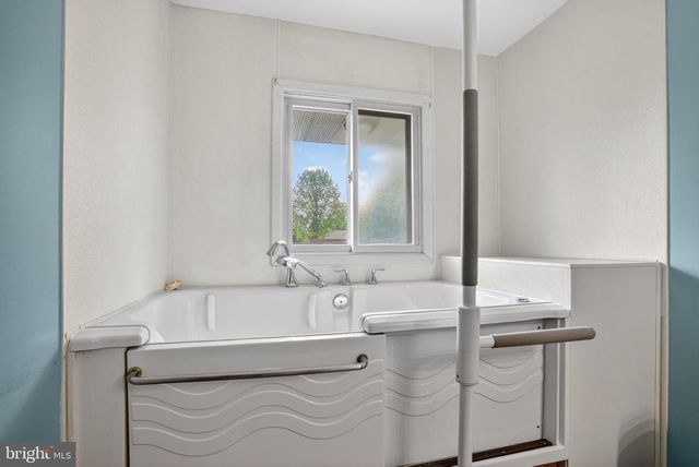 913 GOBIN STREET, Carlisle, PA 17013