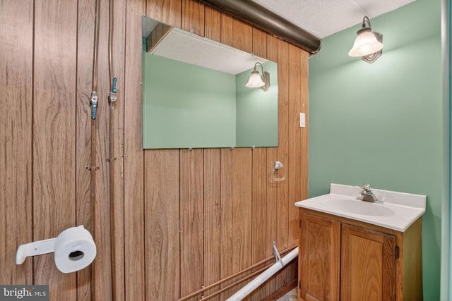 913 GOBIN STREET, Carlisle, PA 17013