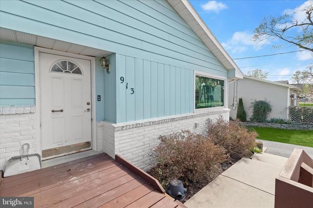 913 GOBIN STREET, Carlisle, PA 17013