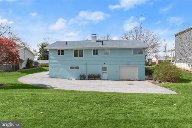 913 GOBIN STREET, Carlisle, PA 17013