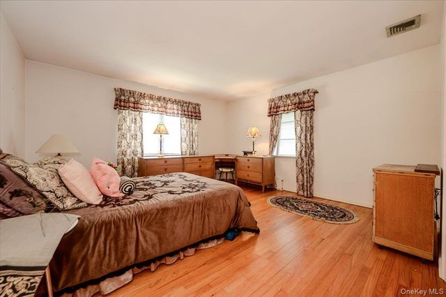 2539 Woodhull Avenue, Bronx, NY 10469