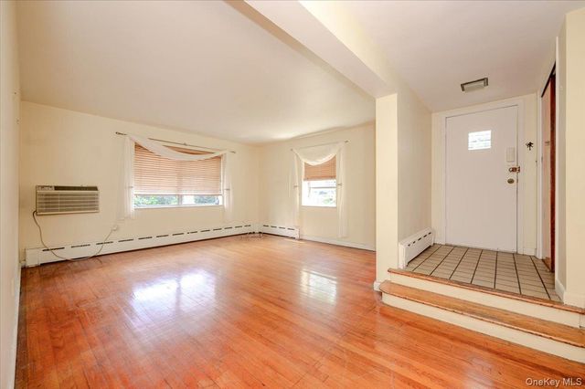 2539 Woodhull Avenue, Bronx, NY 10469