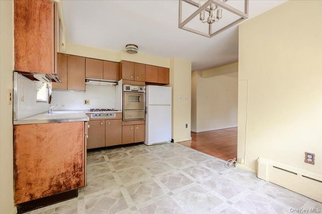 2539 Woodhull Avenue, Bronx, NY 10469
