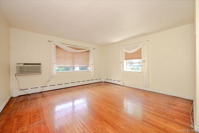 2539 Woodhull Avenue, Bronx, NY 10469