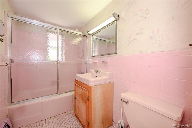 2539 Woodhull Avenue, Bronx, NY 10469