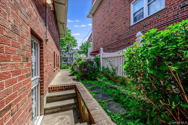 2539 Woodhull Avenue, Bronx, NY 10469