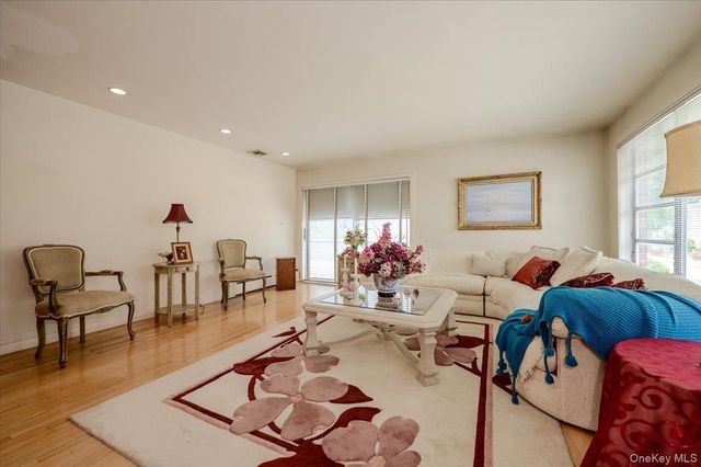 2539 Woodhull Avenue, Bronx, NY 10469