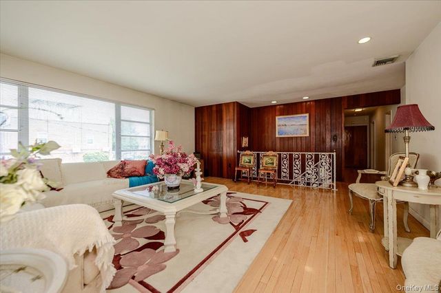 2539 Woodhull Avenue, Bronx, NY 10469