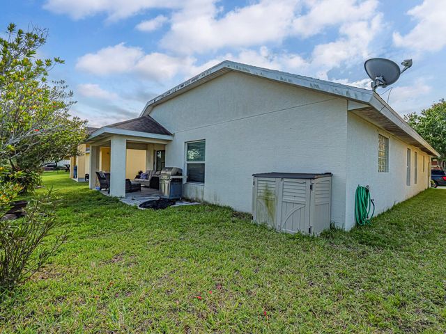 9322 Breakers Row, Fort Pierce, FL 34945