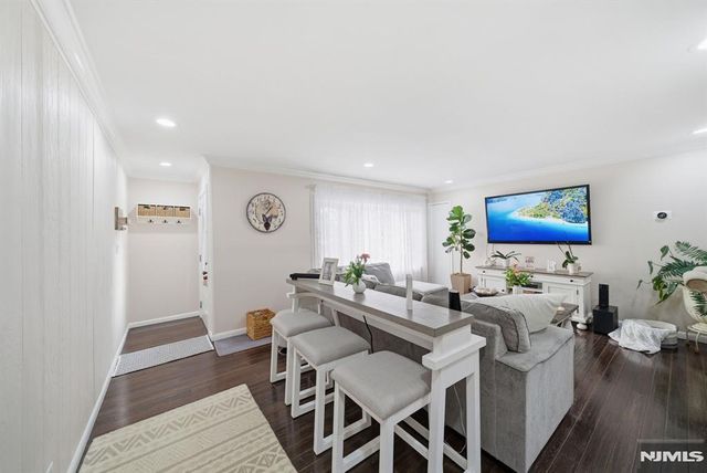 55 15th Street, Hawthorne, NJ 07506