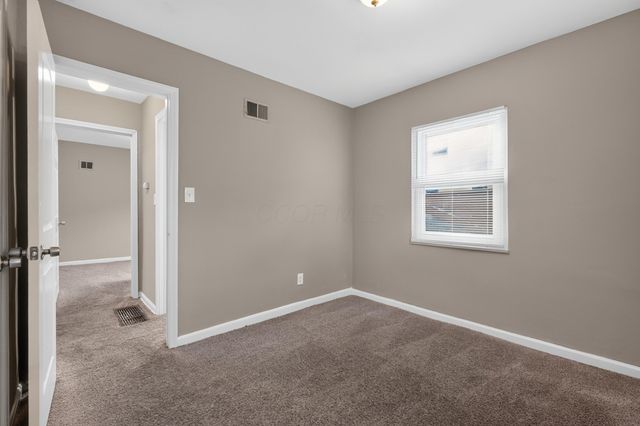 104 Florence Avenue, Columbus, OH 43228