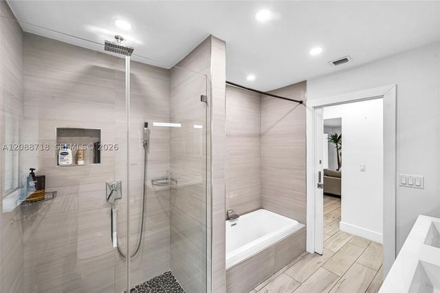 1080 NE 104th St, Miami Shores, FL 33138