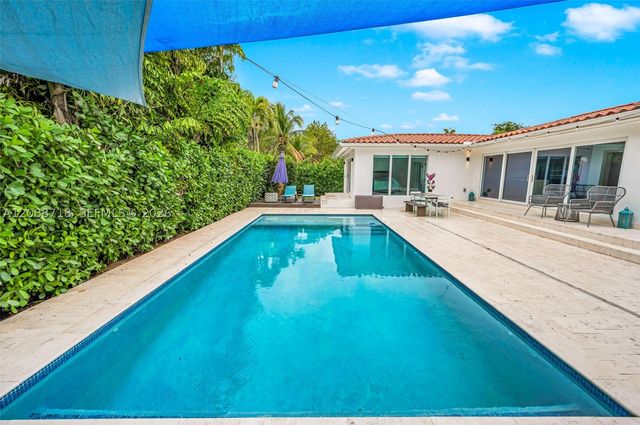 1080 NE 104th St, Miami Shores, FL 33138