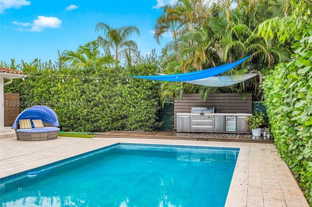 1080 NE 104th St, Miami Shores, FL 33138