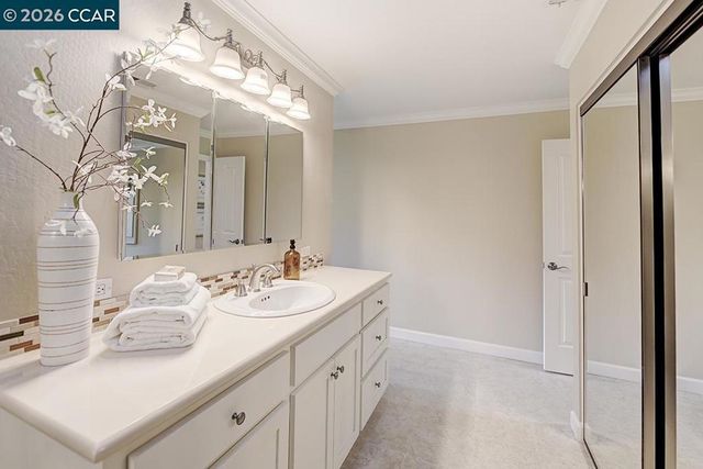 2055 Cactus Ct 6, Walnut Creek, CA 94595