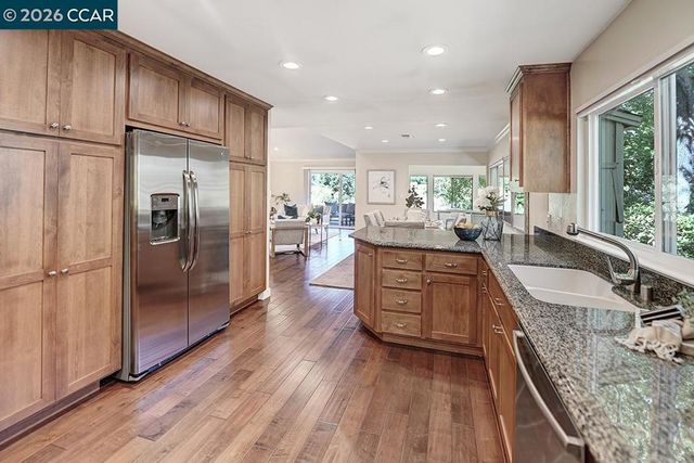 2055 Cactus Ct 6, Walnut Creek, CA 94595