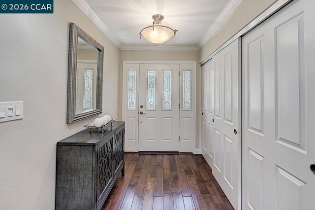 2055 Cactus Ct 6, Walnut Creek, CA 94595