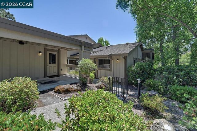 2055 Cactus Ct 6, Walnut Creek, CA 94595