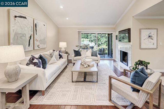 2055 Cactus Ct 6, Walnut Creek, CA 94595