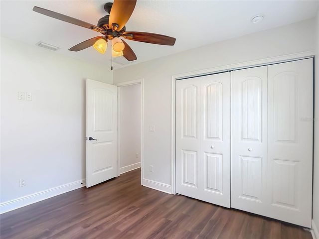 4113 HOLLOW HILL DR, Tampa, FL 33624