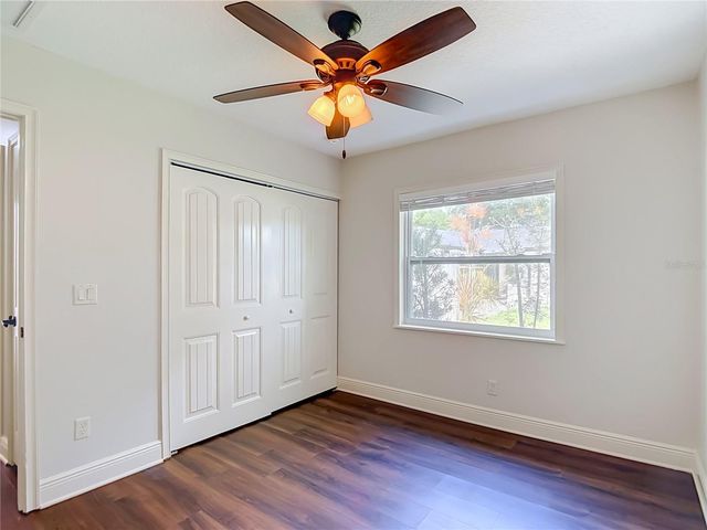 4113 HOLLOW HILL DR, Tampa, FL 33624