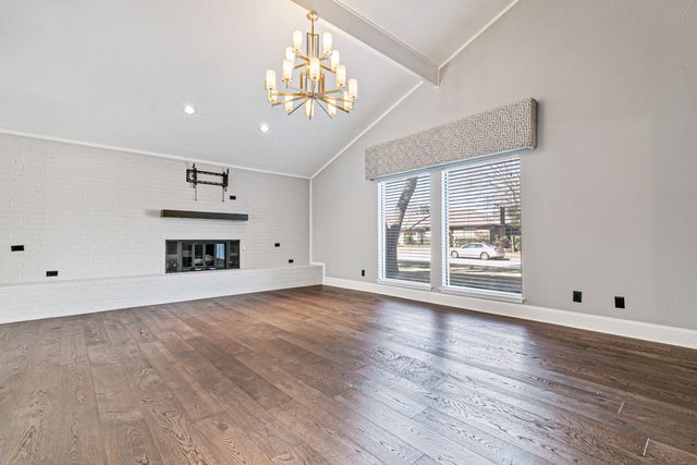 2010 Heatherbrook Drive, Grapevine, TX 76051