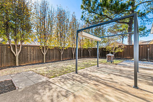 2010 Heatherbrook Drive, Grapevine, TX 76051