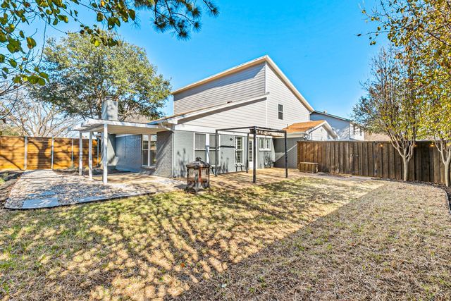 2010 Heatherbrook Drive, Grapevine, TX 76051