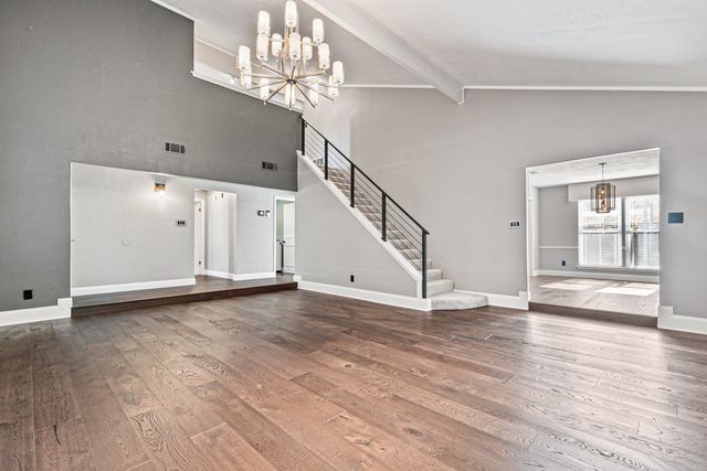 2010 Heatherbrook Drive, Grapevine, TX 76051