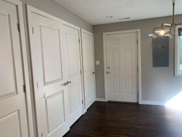 1032 West Windy Ridge Lane, Springfield, MO 65803