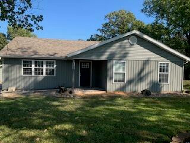 1032 West Windy Ridge Lane, Springfield, MO 65803