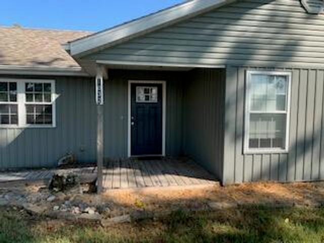 1032 West Windy Ridge Lane, Springfield, MO 65803