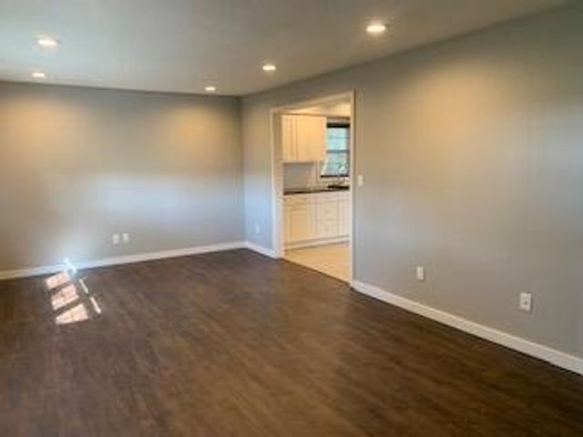 1032 West Windy Ridge Lane, Springfield, MO 65803