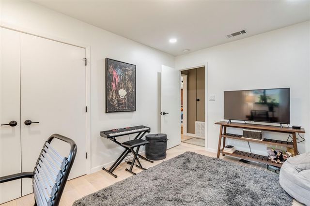 4212 Far West BLVD, Austin, TX 78731