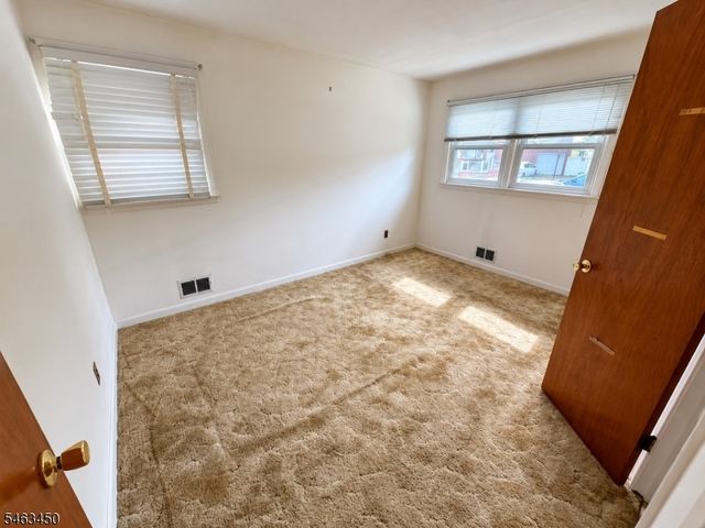 1406 Bower St, Linden City, NJ 07036